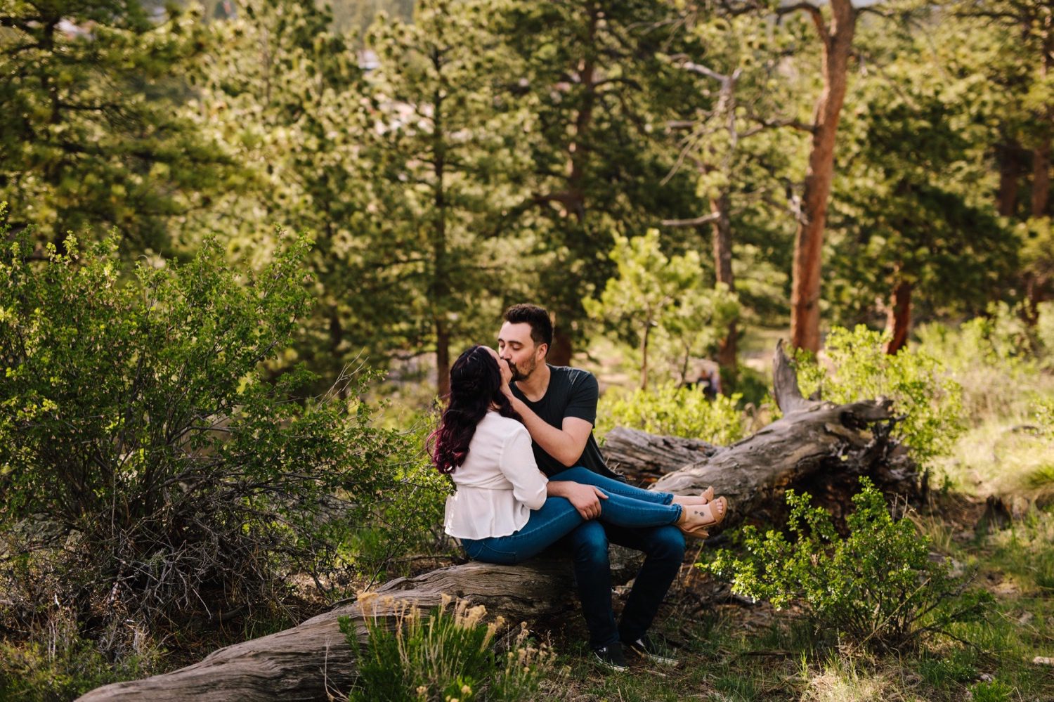 Estes Park Engagement photos, Photography locations outside of Rocky Mountain National Park, Colorado Engagement Photographer, Engagement Session Estes Park, Estes Park Colorado Photographer, Estes Park Engagement Photographer, Estes Park Engagement Session, Colorado Mountain Engagement Photos, Mountain Engagement Session, What to wear for engagement photos, Outfit ideas for engagement photos, Engagement Pictures, Engagement Session Posing, Engagement Photos in Colorado, Spring Engagement Photos