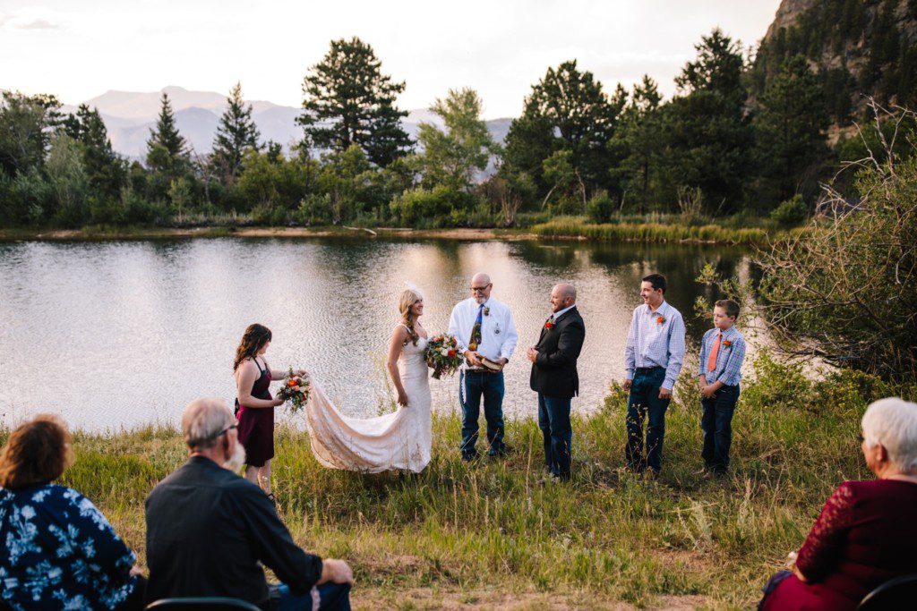 Elopement with kids at Cheley Lodge and Grove