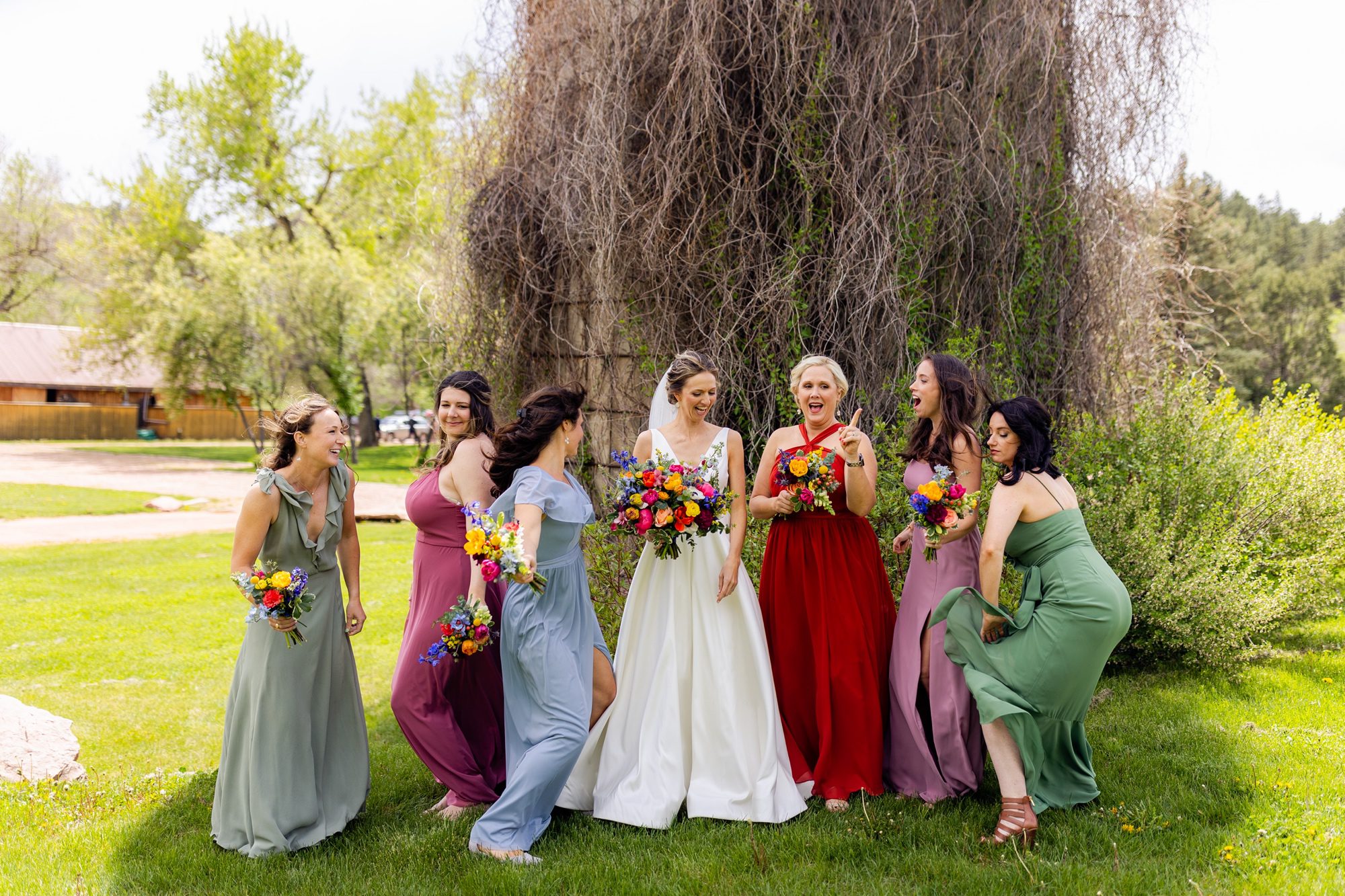 Planet Bluegrass Wedding venue in Lyons Colorado: Colorado Wedding Photographer, Bridesmaid Photos, Bridesmaids dresses, Wedding bouquet, Wedding Flowers, Plume and Furrow