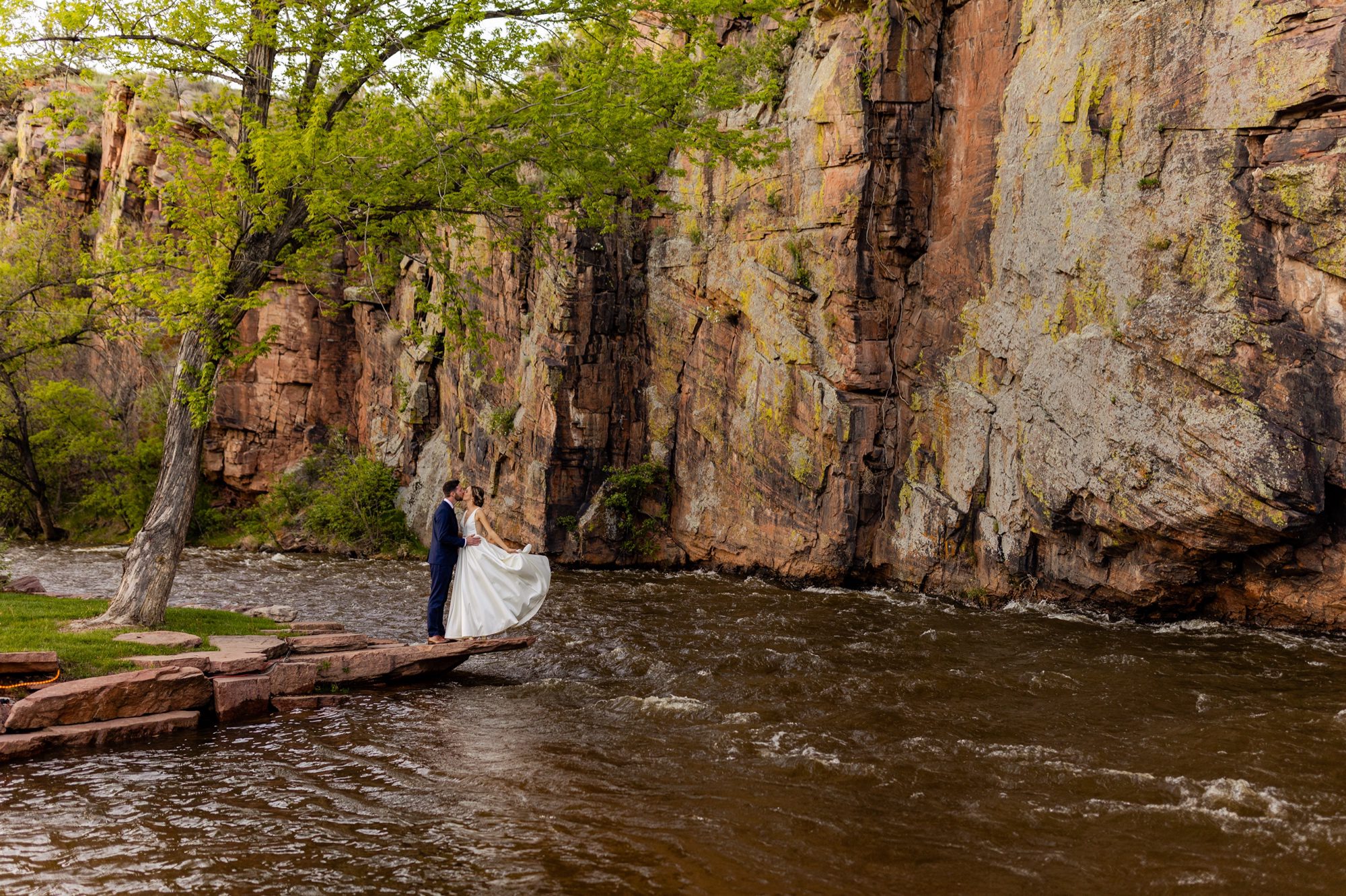 Planet Bluegrass Wedding venue in Lyons Colorado: Colorado Wedding Photographer, Sunset bride and groom photos