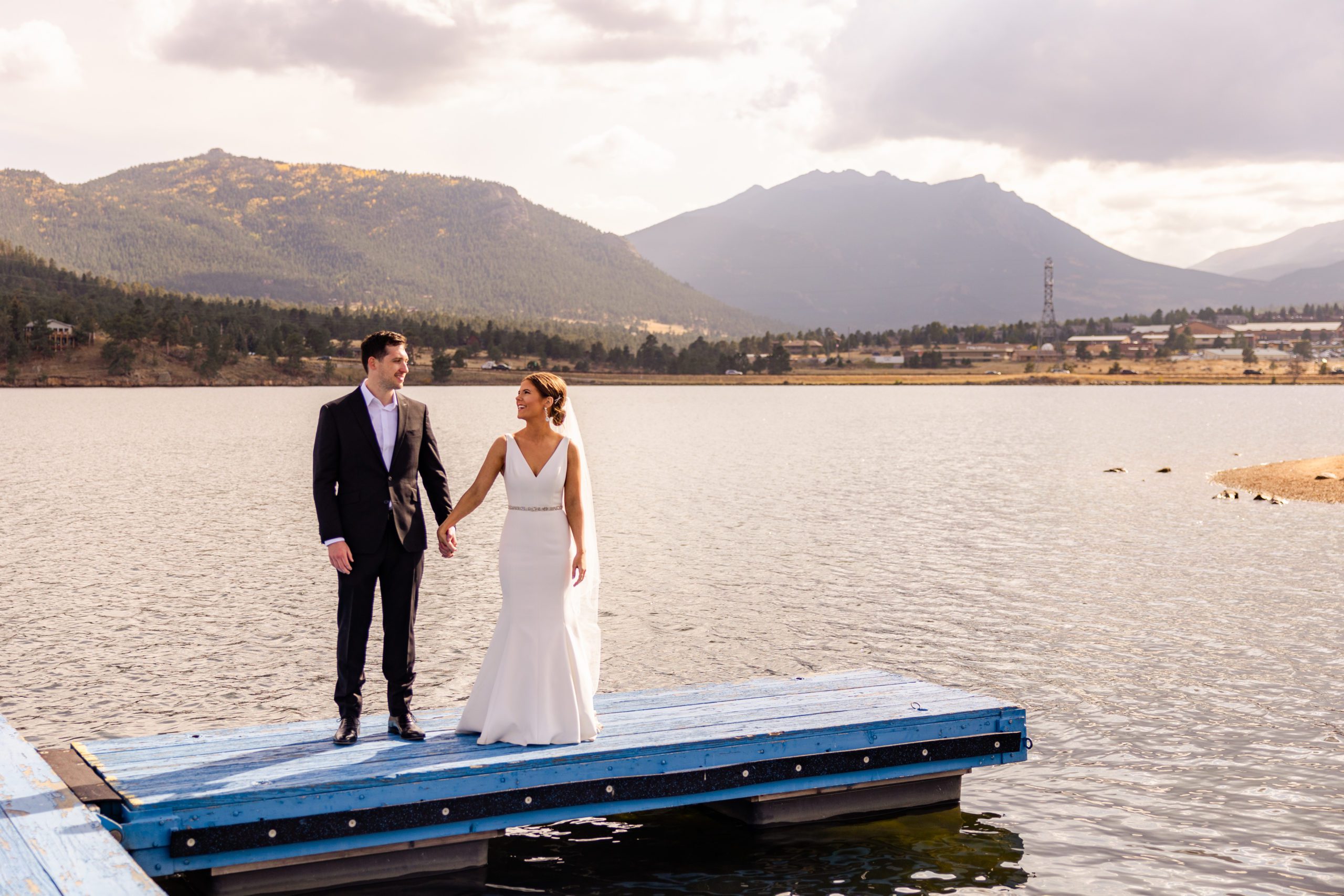 Lake Estes wedding, Estes Park Resort Wedding, Marina Pavilion wedding in Colorado