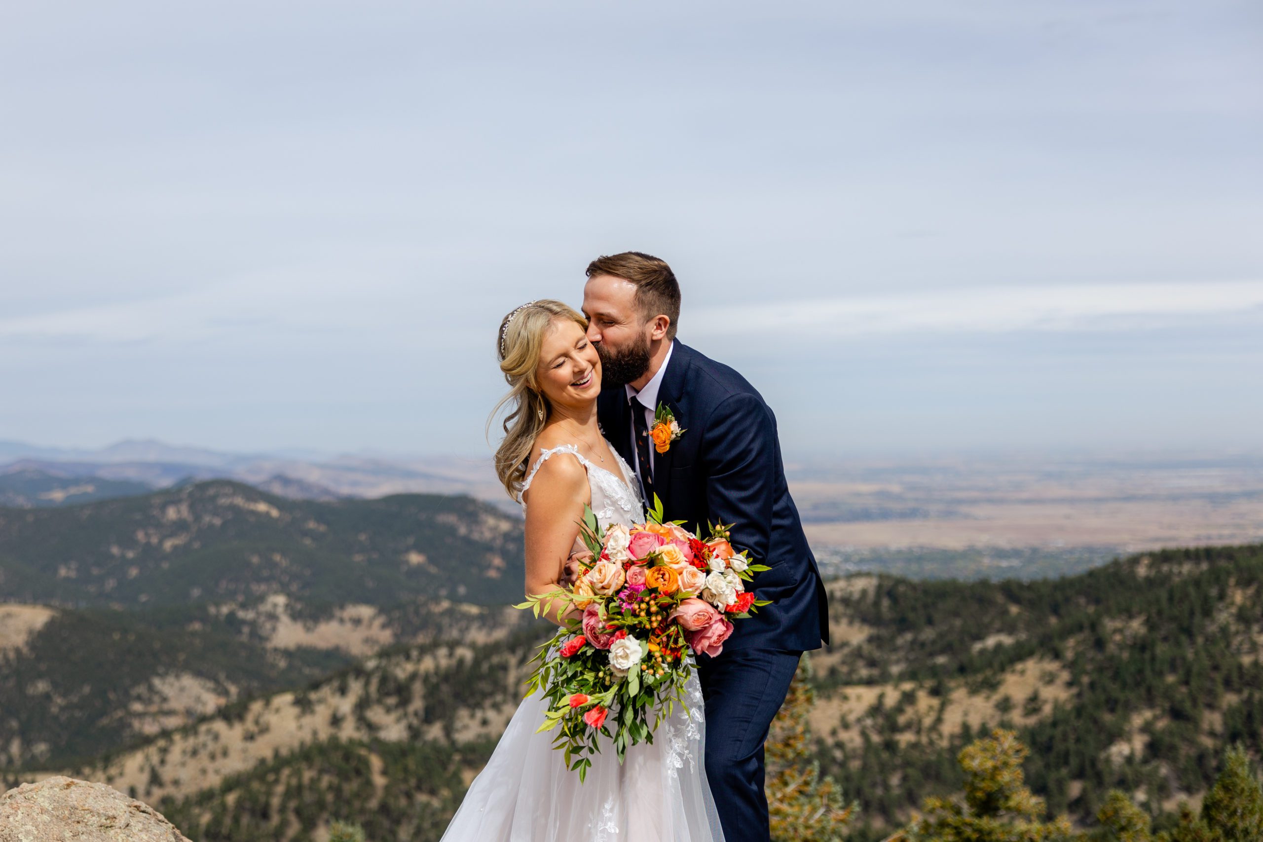 Wedding photos at Lost Gulch Overlook in Boulder Colorado on Flagstaff Mountain in October