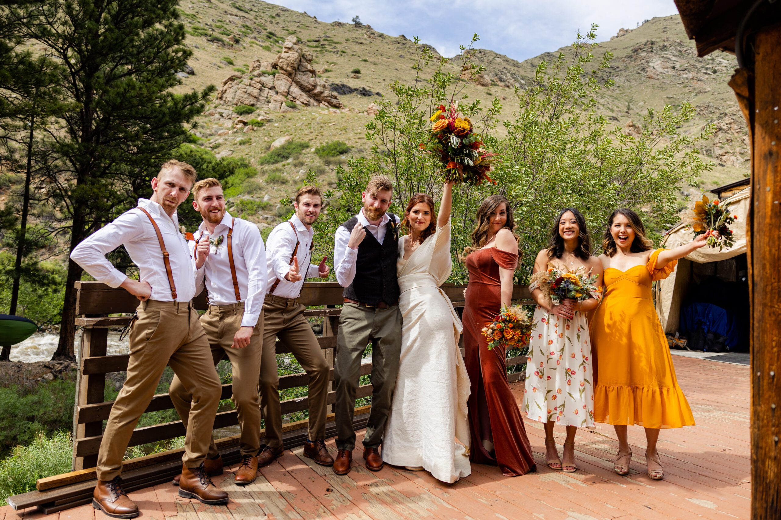 Bridal party photos, Wedding attendant photos, Bridesmaids dresses, groosmen outfits, Wedding photography inspiration